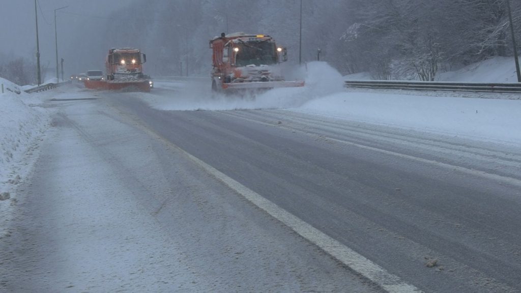 Bolu Dağı’nda kar yağışı etkili oluyor