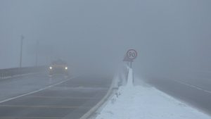Bolu Dağı’nda sis sürücüleri zorluyor