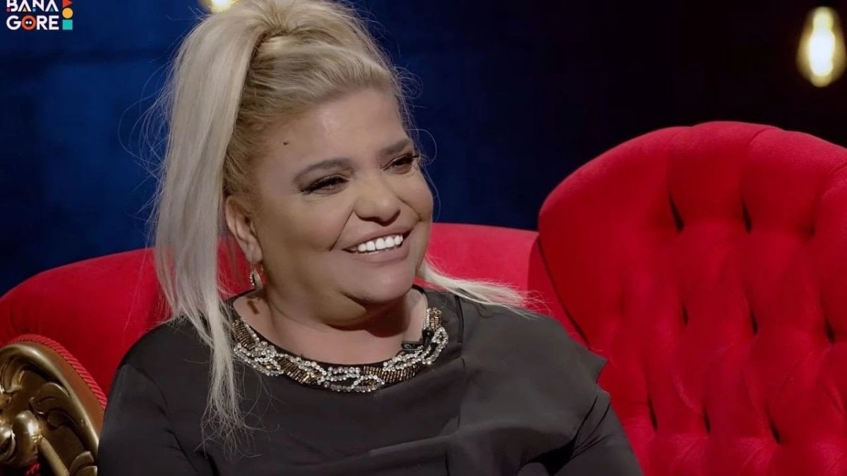 “Böyle kaldı” diyerek gösterdi! Kibariye’nin ayakları gündem oldu…