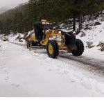 Büyükşehir ekiplerinin karla mücadele çalışması sürüyor