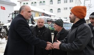 Canik’te Karla Etkin Mücadele: Solüsyon ve Tuzlama Çalışmaları Son Hız