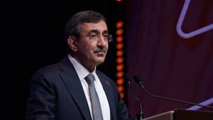 Cevdet Yılmaz: Venezuela halkının yanında olmaya devam edeceğiz