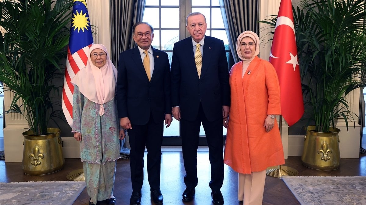 Cumhurbaşkanı Erdoğan, Malezya Başbakanı Enver’i kabul etti