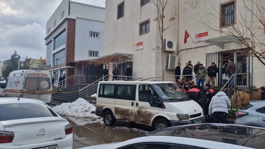 Diyarbakır’da husumetli dehşeti: Pompalı tüfekle öldürdü