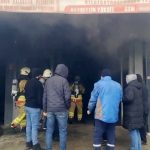 Düzce’de kapalı dükkandan çıkan dumanı fark etti: Sanayi çarşısını kurtardı