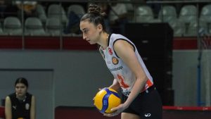 Eczacıbaşı, Elif Şahin’in sözleşmesini uzattı