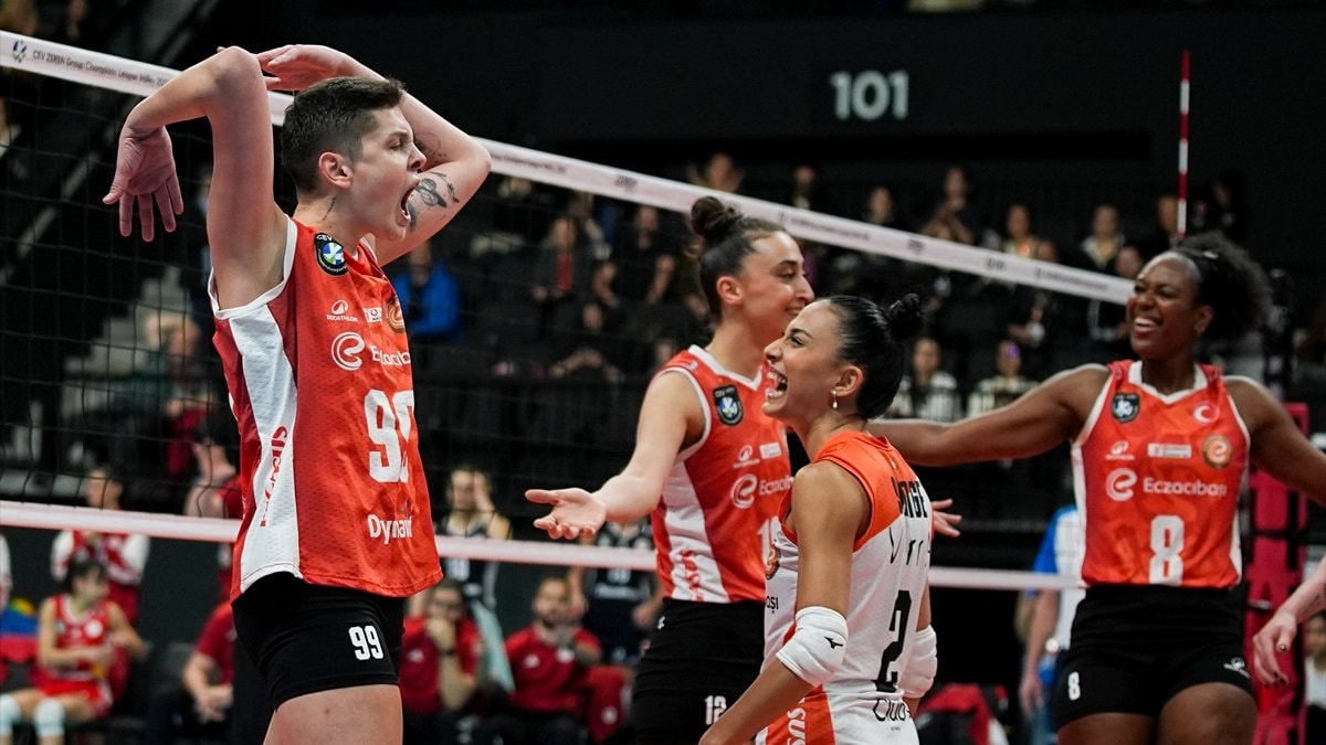 Eczacıbaşı, Olympiakos’a set vermedi