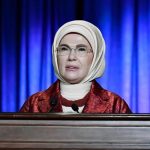 Emine Erdoğan’dan Palet Türk Müziği İlkokulu ziyaretine ilişkin paylaşım