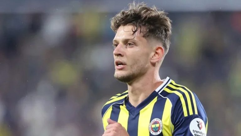 Fenerbahçe’de Sebastian Szymanski’nin Rennes’e transfer olacağı iddia edildi