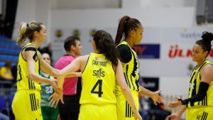 Fenerbahçe’den Nesibe Aydın’a 53 sayılık fark!