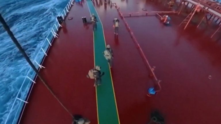 Fransa, Akdeniz’de Rus petrol tankerine el koydu