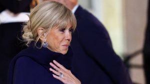 Fransa’da 10 kişi Brigitte Macron ile alay etmekten hüküm giydi