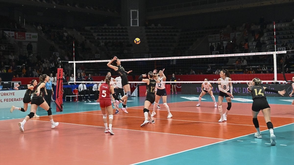 Galatasaray, İlbank’a set vermedi