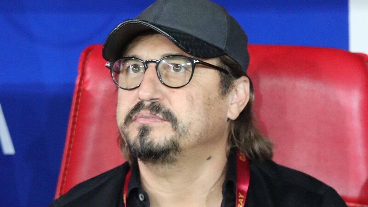 Galatasaray’da Ayhan Akman görevinden ayrıldı