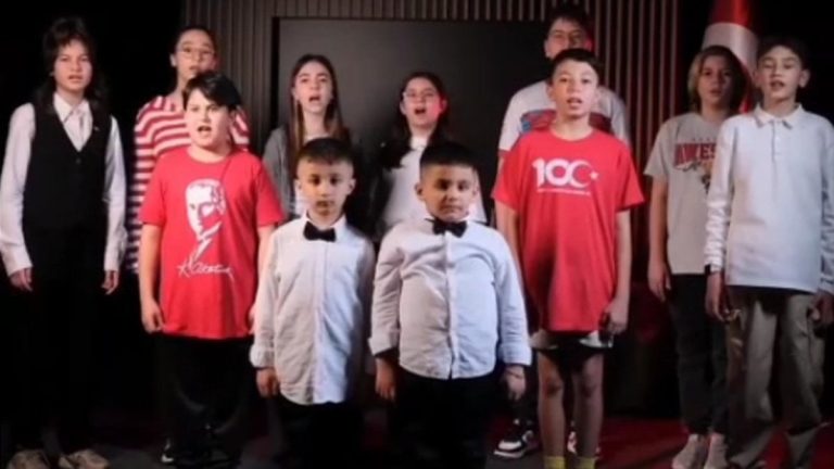 Gazi çocuklarından Türk bayrağına çirkin saldırıya ortak tepki