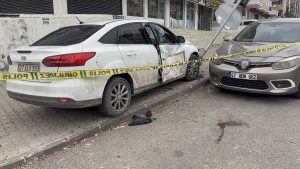 Gaziantep’te kaza sonrası savrulan araç çocuğa çarptı