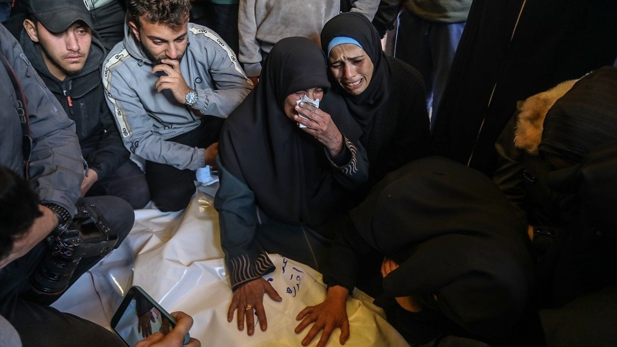 Gazze’de can kaybı 71 bin 395’e yükseldi