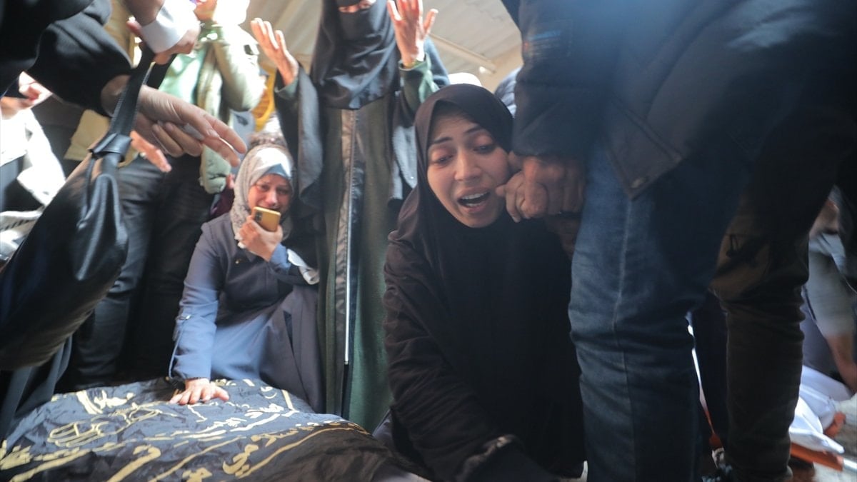 Gazze’de can kaybı 71 bin 548’e yükseldi