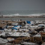 Gazze’deki hükümet, bölgedeki 127 bin çadırın. barınmaya elverişsiz hale geldiğini duyurdu