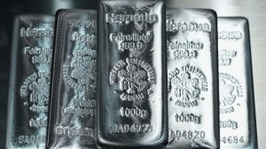Gümüş 100 doları aşarak tarihi rekor kırdı