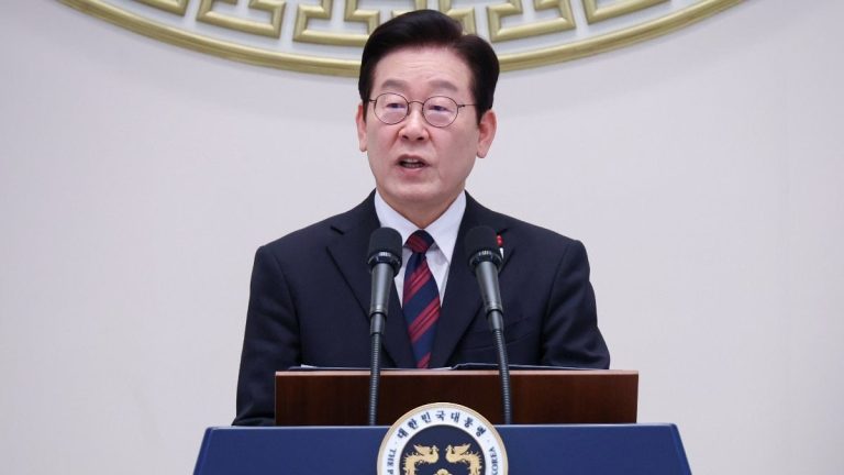 Güney Kore Devlet Başkanı Lee’den Çin Devlet Başkanı Xi’ye övgü