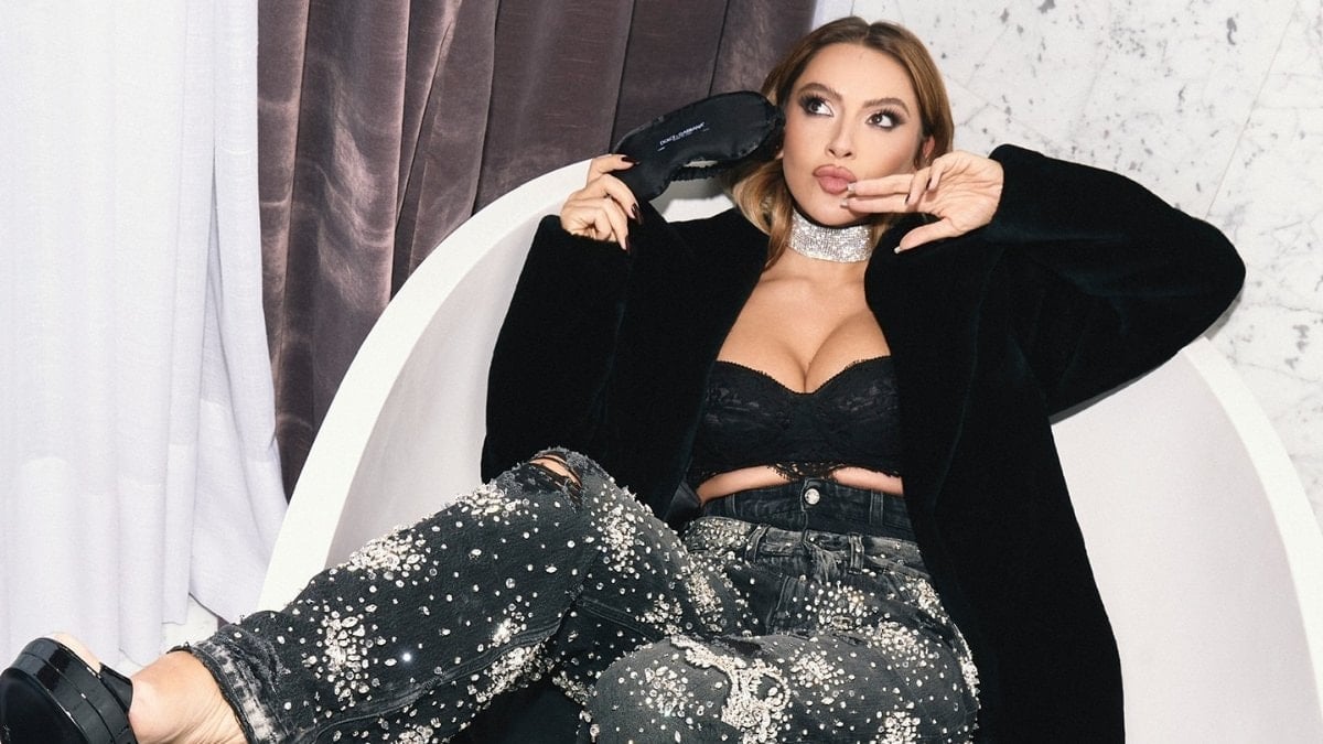 Hadise makyajsız! Filtresiz haline yorum yağdı