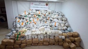 Hakkari’de uyuşturucu operasyonu: 860 kg uyuşturucu madde ele geçirildi