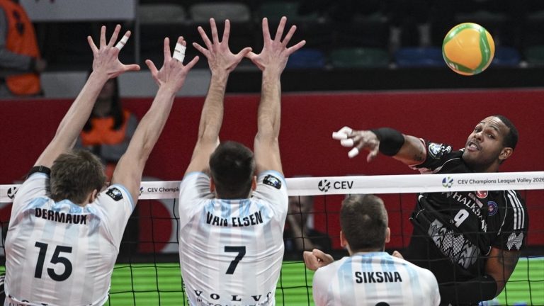 Halkbank, Knack’e yenildi