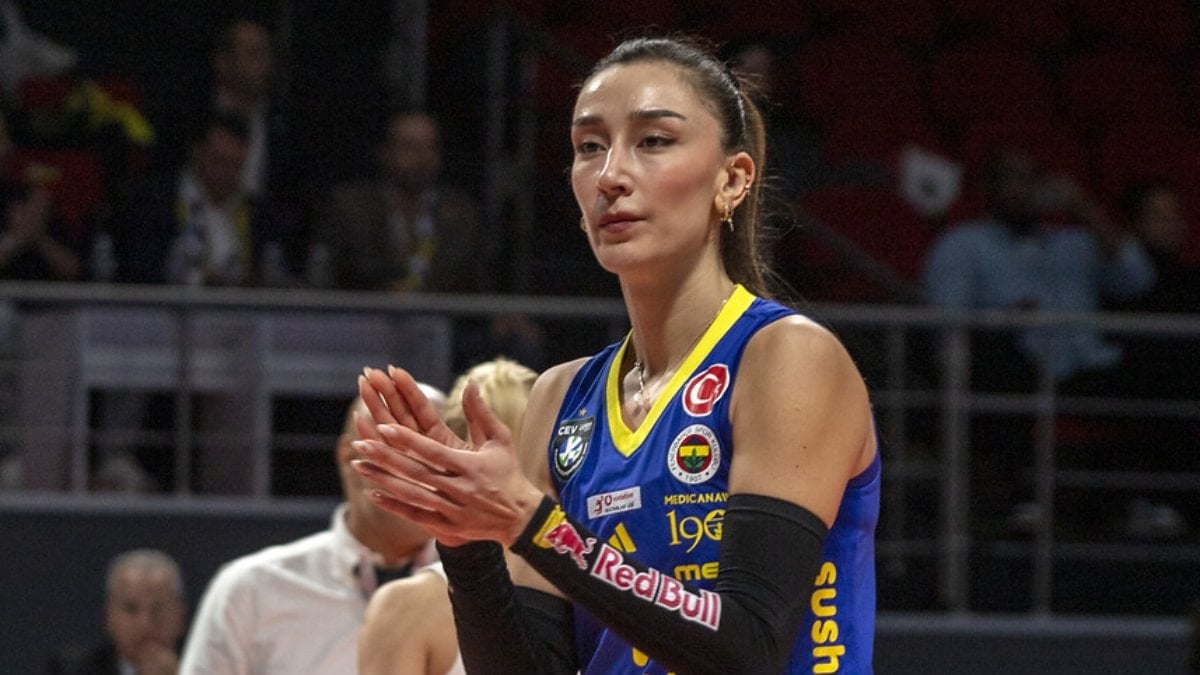 Hande Baladın’ın ayak bileğinde bağ yaralanması ve ödem tespit edildi