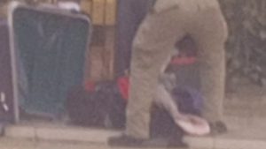 Hatay’da şüpheli çantadan elbise çıktı