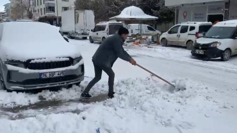 Iğdır’da 20 yılın en yoğun kar yağışı