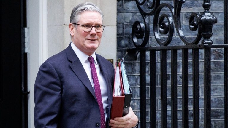 İngiltere Başbakanı Starmer: ABD’nin Venezuela müdahalesine üzülmedik