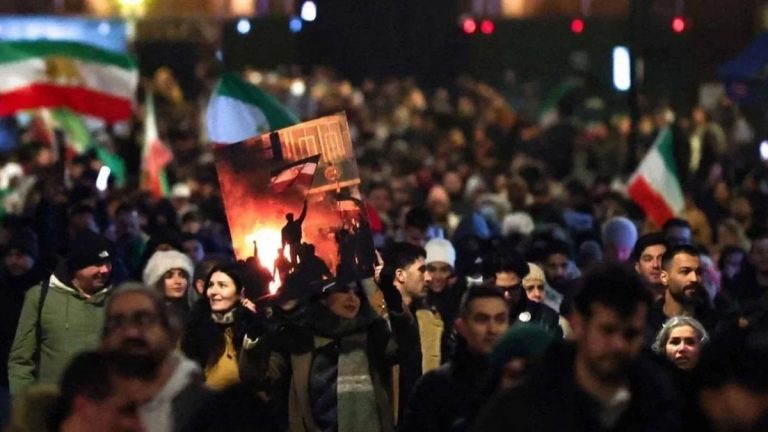 İran: Yabancı istihbaratlar provokatörlere özel bütçe belirledi