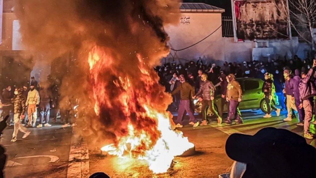 İran’da gösterilerde ölenlerin sayısı 2 bin 500’ü aştı