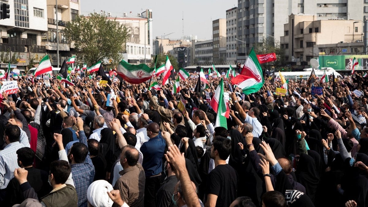 İran’da protestolara karşı çözüm: Herkese 7 dolar verilecek