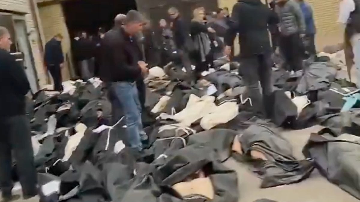 İran’daki protestolarda can kaybı 538’e yükseldi: Ceset torbalarında yakınlarını aradılar