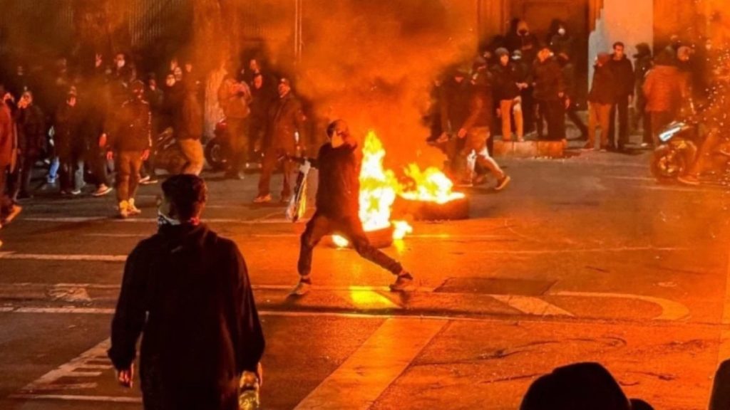 İran’daki protestoların bilançosu ağırlaşıyor: Ölü sayısı 2 bin 615’e yükseldi