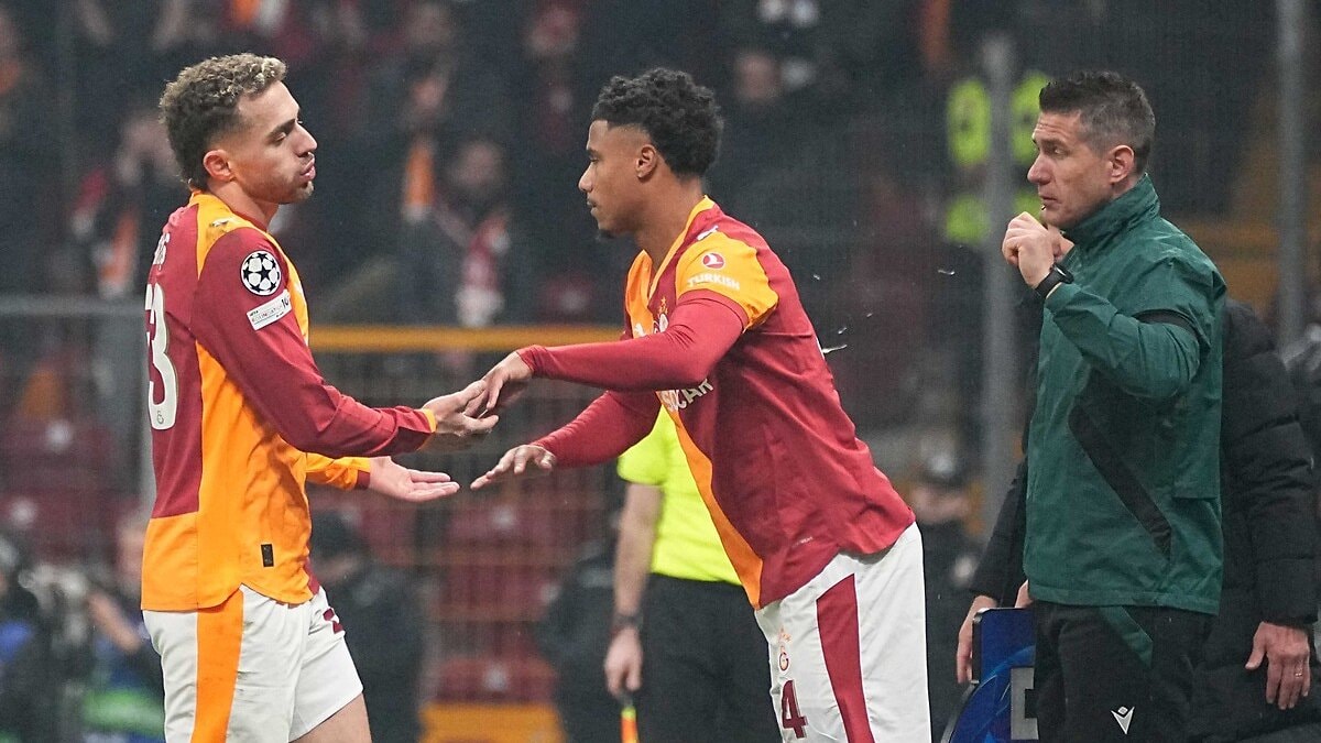 Ismail Jakobs, ayağının tozuyla maça çıktı