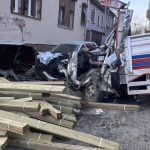 İstanbul Beykoz’da kamyon dükkana daldı: 2 ölü