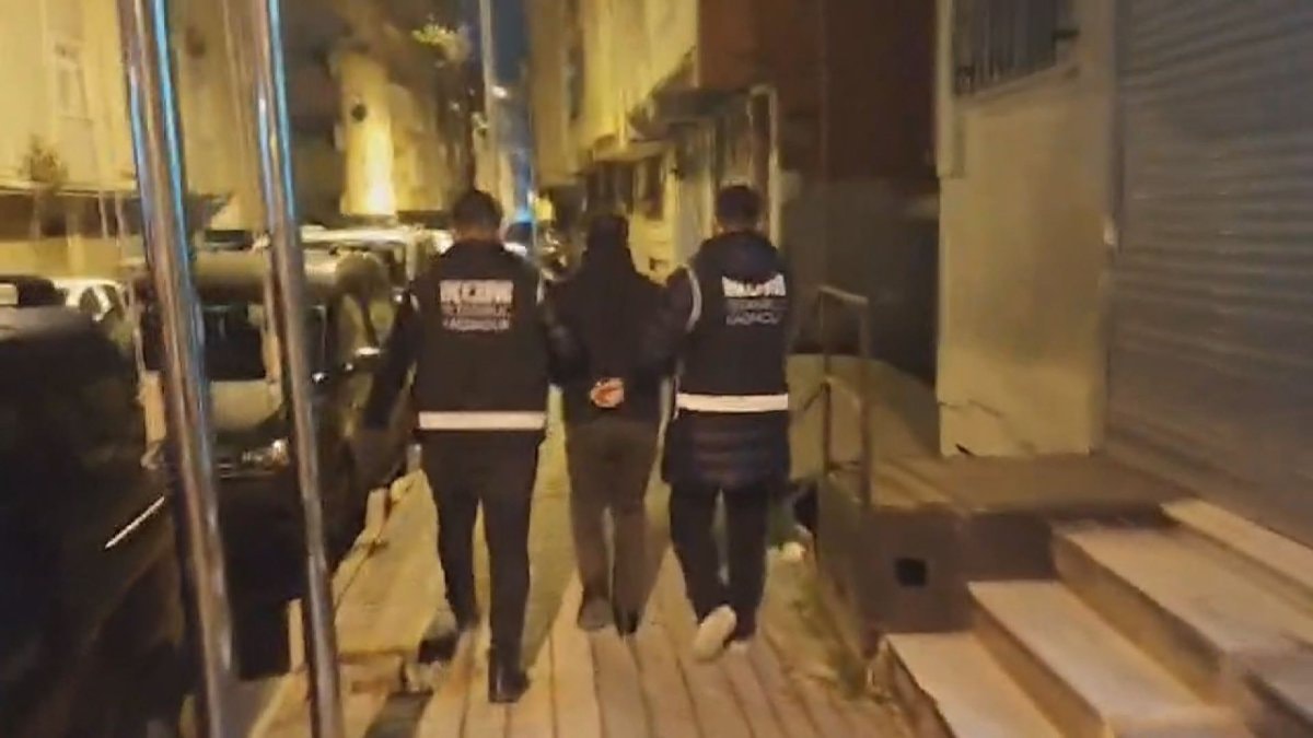 İstanbul merkezli kaçak ilaç operasyonu: 5 ilde 54 gözaltı