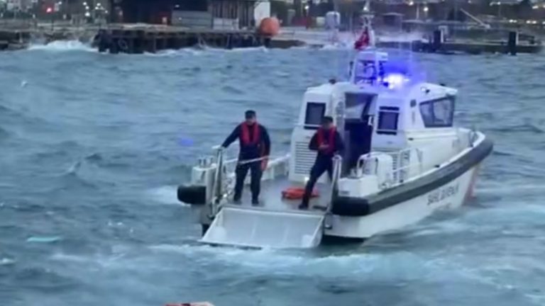 İstanbul’da denize giren bir kişi boğularak hayatını kaybetti