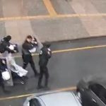 İstanbul’da fırtınaya takılan anne ve bebeğine polis siper oldu