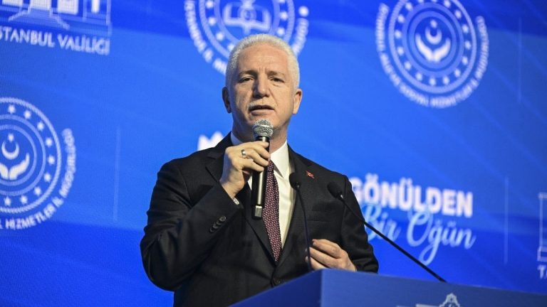 İstanbul’da “Gönülden Bir Öğün” projesi hayata geçti: Hedef 100 bin öğrenci