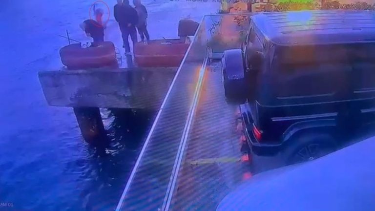 İstanbul’da hayatını kaybeden motosikletli gencin denize düştüğü anlar ortaya çıktı