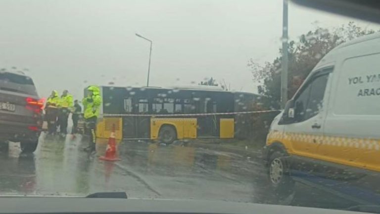 İstanbul’da içinde yolcuların bulunduğu İETT otobüsü kaza yaptı