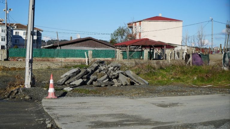 İstanbul’da İSKİ çalışması yarım kaldı: Mahalleli çileden çıktı