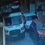 İstanbul’da kamyonetten düşen malzeme işçinin üzerine düştü