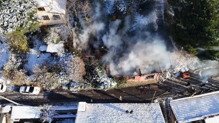 İstanbul’da metruk binada korkutan yangın