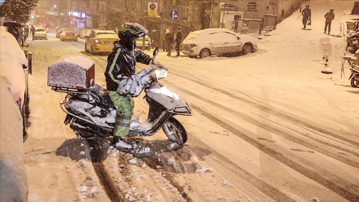 İstanbul’da motokurye ve ağır taşıtların trafiğe çıkışına yasak