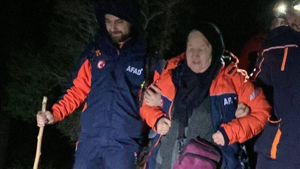 İzmir’de kayıp yaşlı kadın ormanda bulundu